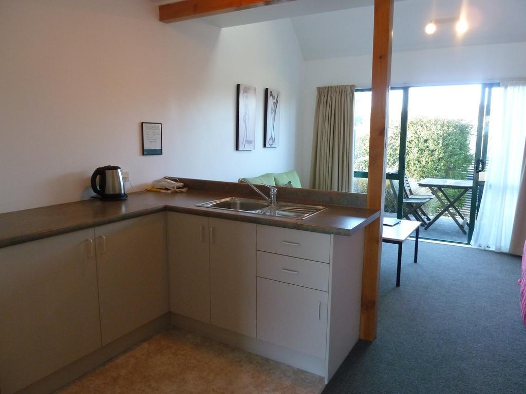 The Claremont Motel Martinborough Kamer foto